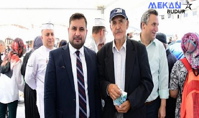 Kahramankazan Belediye Başkanı Selim Çırpanoğlu, paylaşmanın sembolü olan Aşure Günü’nde vatandaşlar ile bir araya geldi