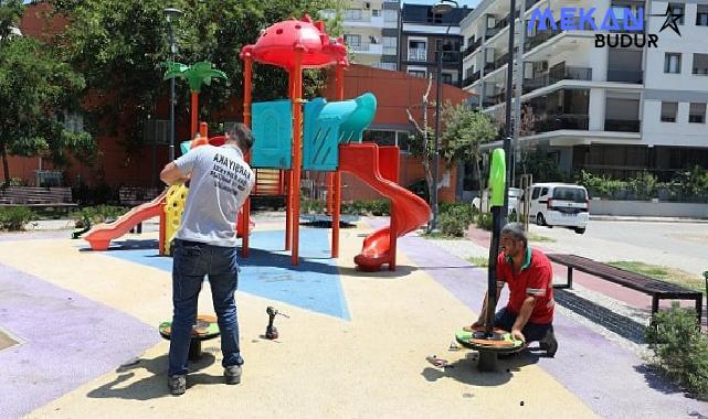 Karşıyaka’da parklar yenileniyor, yeşil doku güçleniyor