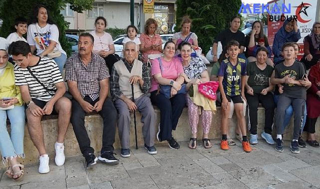 Keçiören Belediyesi tarafından düzenlenen Yaza Merhaba Konserleri parkları şenlendirmeye devam ediyor