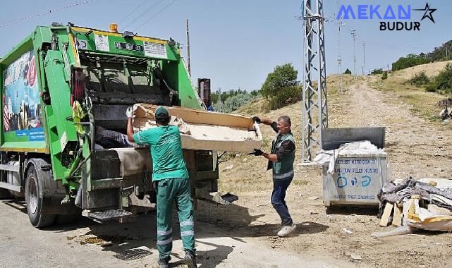 Keçiören Belediyesi tarafından ilçeye bağlı dört köyde köşe bucak mıntıka temizliği ve ilaçlama çalışması yapıldı