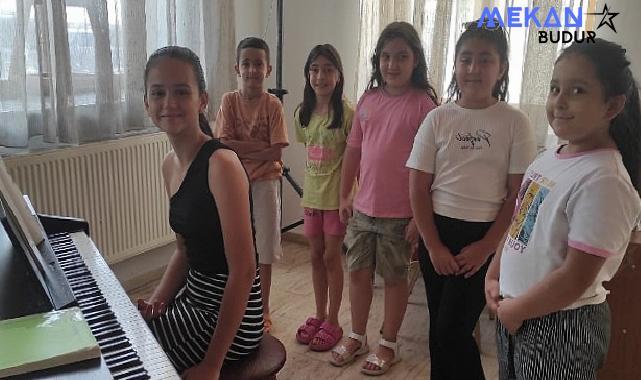 Salihli Belediyesi’nden Çocuklara Drama ve Piyano Kursları