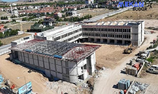 Selçuklu Belediyesi tarafından Konya’ya kazandırılacak olan Türkiye’nin en kapsamlı ve modern Güzel Sanatlar Lisesi’nin yapımı hızla devam ediyor.