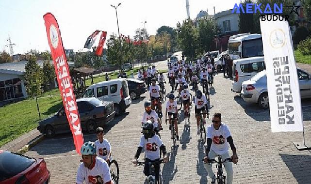 29 Ekim Cumhuriyet Bayramı’nın 101.yılı Kartepe’de düzenlenen etkinliklerle coşku dolu kutlandı.