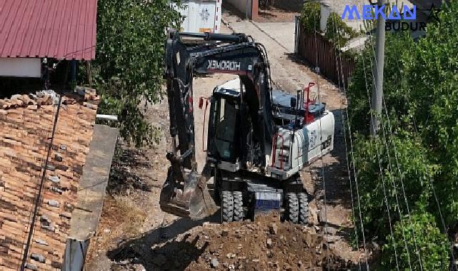 Aydın Büyükşehir Belediyesi, kent içi trafiği hızlandıran ve sürüş konforunu artıran çalışmalara imza atmaya devam ediyor