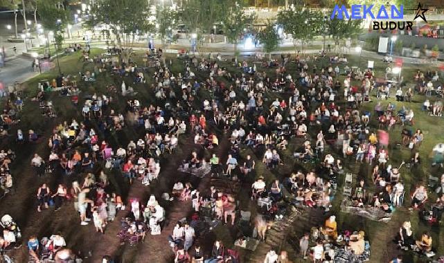 Aydın Büyükşehir Belediyesi tarafından kente kazandırılan Tekstil Park, yaz aylarının vazgeçilmez adresi olmaya devam ediyor