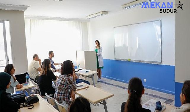 Başkan Çerçioğlu, memur adaylarının yanında olduğunu belirtti.