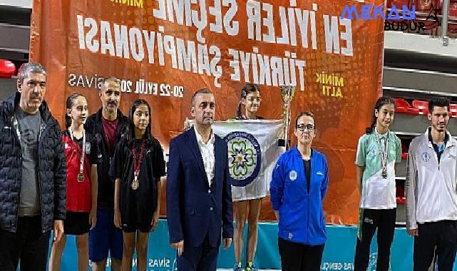 Büyükşehir Sporcusu Masa Tenisinde Türkiye Şampiyonu Oldu