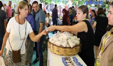 Büyükşehir standı YÖREX’te büyük ilgi gördü