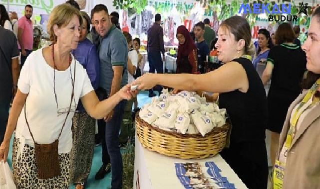 Büyükşehir standı YÖREX’te büyük ilgi gördü