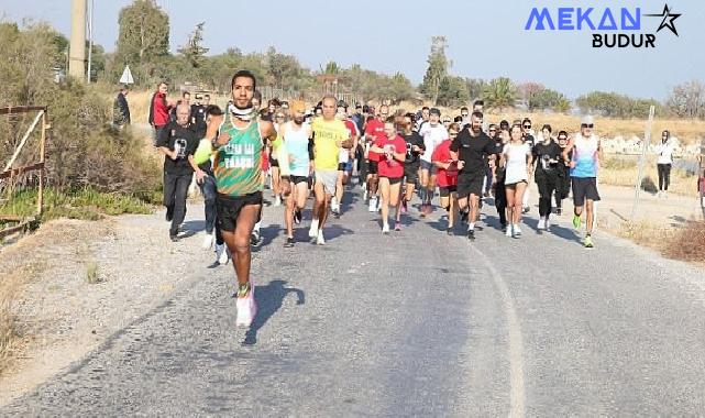 Çiğli’de ‘Cumhuriyet Koşusu’ coşkusu yaşandı