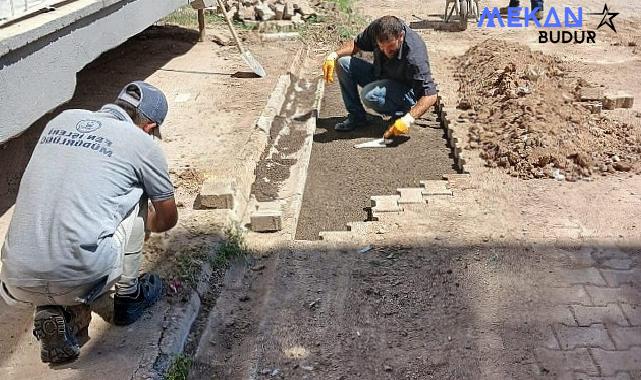 Kahramankazan Belediyesi Fen İşleri Müdürlüğü ekipleri, ilçe genelindeki kapsamlı bakım çalışmalarını yürütmeye devam ediyor.