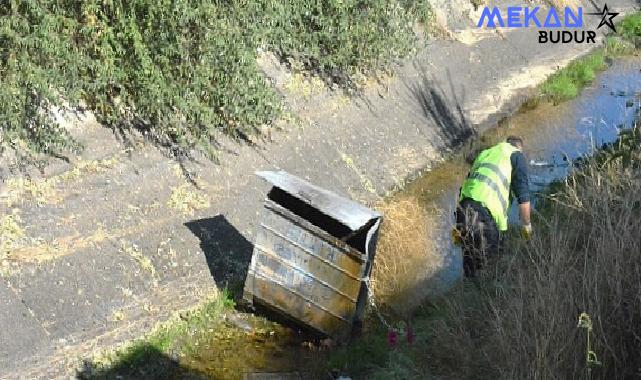 Kahramankazan Belediyesi Temizlik İşleri Müdürlüğü ekipleri, ilçede sürdürülebilir bir çevre için gerekli adımları atmaya devam ediyor.