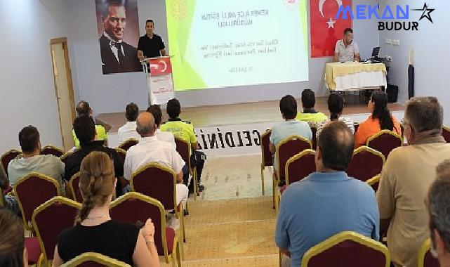 Kemer’de servis şoförlerine eğitim