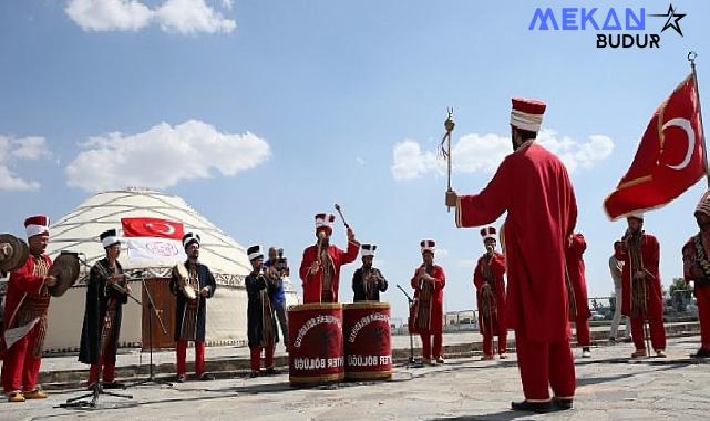 Konya Büyükşehir Malazgirt Zaferi’nin 953. Yıl Dönümü Coşkusuna Eşlik Ediyor