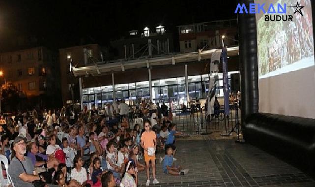 Küçükçekmece’de Açık Hava Sinema Günlerine Yoğun İlgi