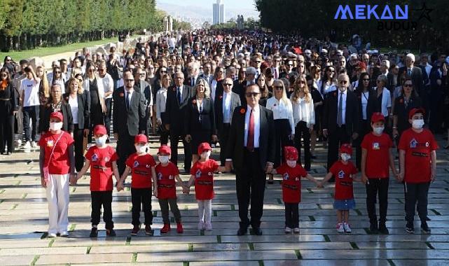 LÖSEV’den Büyük Anıtkabir Buluşması Türkiye’nin Dört Bir Yanından 40 Bin Kişi Ata’sının Huzurunda