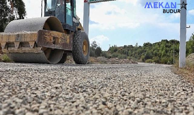 Serik Aşağıoba Mahallesi’nin yolları yenileniyor