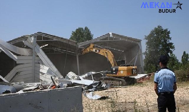 Tahtalı’da 2 kaçak yapı daha yıkıldı