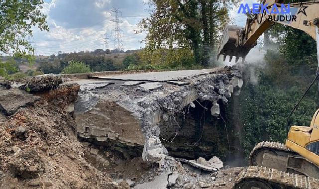 Tatarahmet Köyü Köprüsü yıkıldı, yenisi yapılıyor