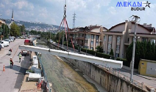 Yahya Kaptan’a yapılan yaya köprüsü hız kazandı