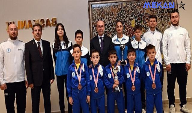 Başarılı Sporcular Başkan Pekyatırmacı’yı Ziyaret Etti