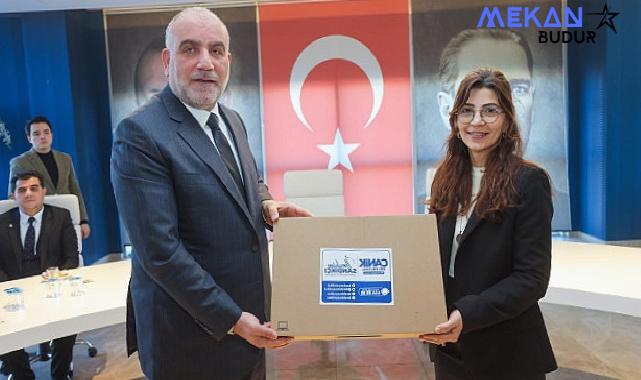 Başkan İbrahim Sandıkçı’dan Öğretmenlere Laptop