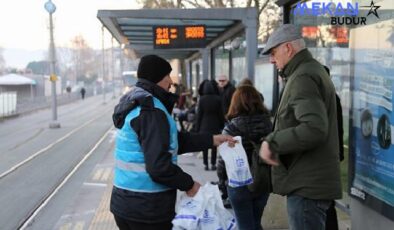 Büyükşehir, 4 bin 600 kandil simidi dağıttı