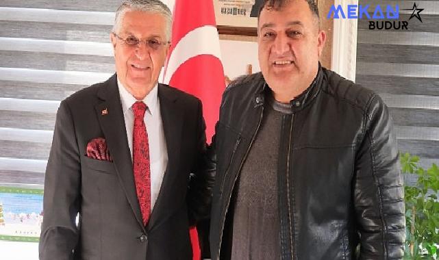 Emekli olan personellerden Başkan Topaloğlu’na veda ziyareti