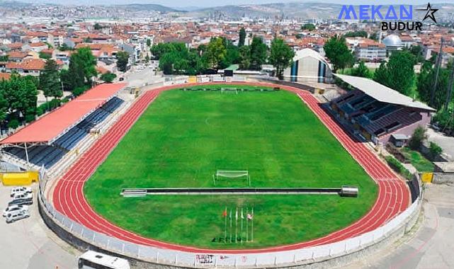 İnegöl İlçe Stadyumu Zemini Bakıma Alındı