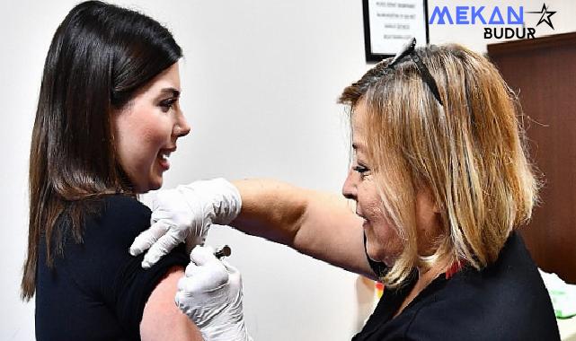 İzmir Büyükşehir Belediyesi HPV aşısı uygulamasını başlattı