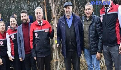 İzmirli Kestane Üreticilerine Kestane Gal Arısına Dayanıklı 2 bin 620 Fidan Dağıtıldı