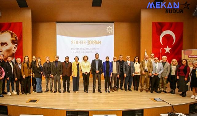 Karabağlar Belediyesi’nin bağımlılık seminerleri yoğun ilgi görüyor