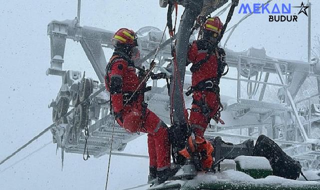 Kocaeli İtfaiyesi’nden nefes kesen eğitim tatbikatı