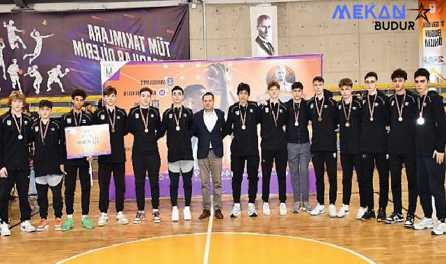 Lüleburgaz Belediyesi Gökhan Teksöz 6. Basketbol Turnuvası’nda şampiyon Tofaş