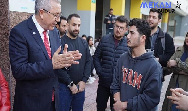 Rektör Prof. Dr. Budak sınavlara hazırlanan öğrencileri ziyaret etti